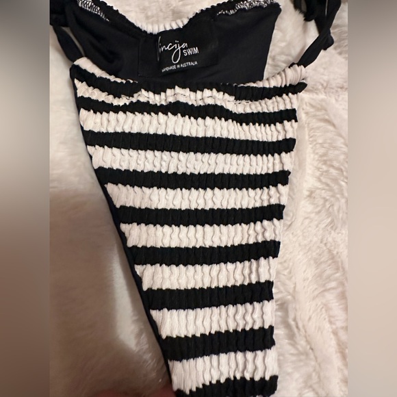 Vincija Bikini - Picture 2 of 5